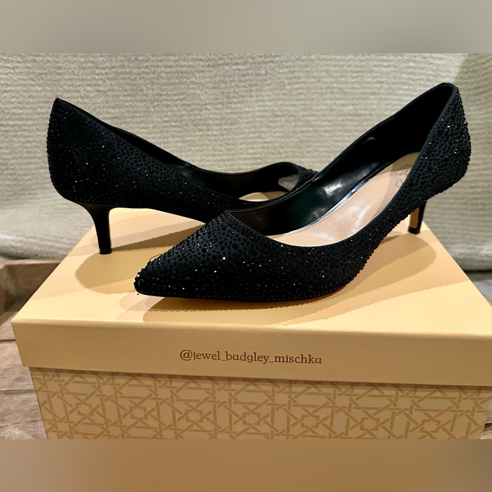 Jewel Badgley Mischka Women's Frenchie  Heels